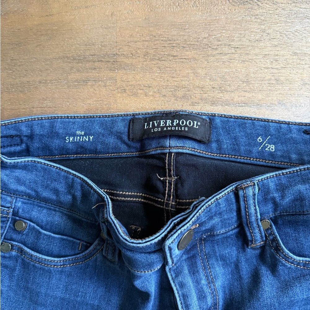 Liverpool Women's Blue Jeans Jeggings - Picture 3 of 4